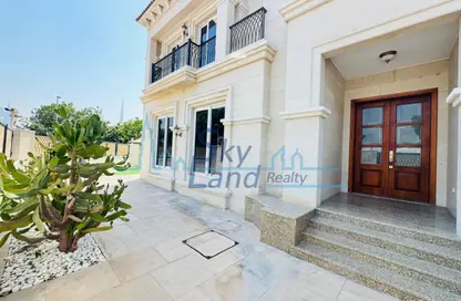 Villa - 5 Bedrooms - 6 Bathrooms for rent in Jumeirah 1 Villas - Jumeirah 1 - Jumeirah - Dubai