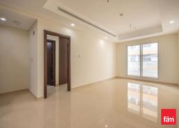 صورةغرفة فارغة لـ: شقة - 1 غرفة نوم - 2 حمامات للبيع في كليوباترا - لفين لجندز - دبي, صورة 1