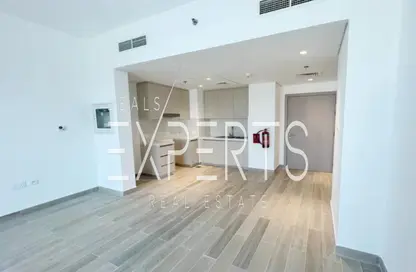 Apartment - 1 Bedroom - 1 Bathroom for rent in Waters Edge - Yas Island - Abu Dhabi