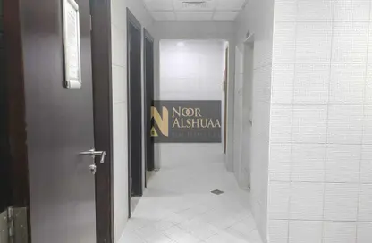 شقة - 2 غرف نوم - 3 حمامات للايجار في المدينة الدولية - دبي