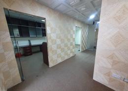 مكتب - 2 حمامات للكراء في شابية - مصفح - أبوظبي