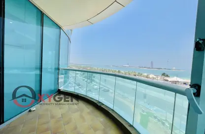 دوبلكس - 4 غرف نوم - 5 حمامات للايجار في برج بالغيلم - شارع الكورنيش - أبوظبي