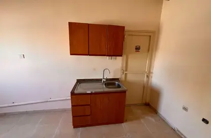 Apartment - Studio - 1 Bathroom for rent in Al Mowaihat 3 - Al Mowaihat - Ajman