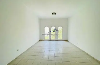 شقة - غرفة نوم - 2 حمامات للبيع في بناية 148-202 - طراز مغولي - ديسكفري غاردنز - دبي