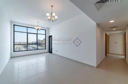 Apartment - 3 Bedrooms - 3 Bathrooms for rent in Al Barsha 1 - Al Barsha - Dubai