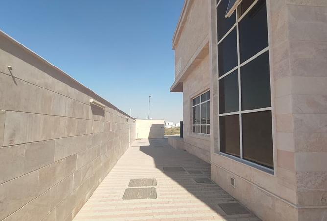 15605633 - Property Image 2