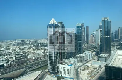 مكتب - استوديو - 1 حمام للايجار في القمة - الخليج التجاري - دبي