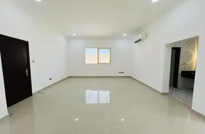 Empty Room image for: Apartment - 4 Bedrooms - 4 Bathrooms for rent in Al Shahama - Abu Dhabi, Image 1
