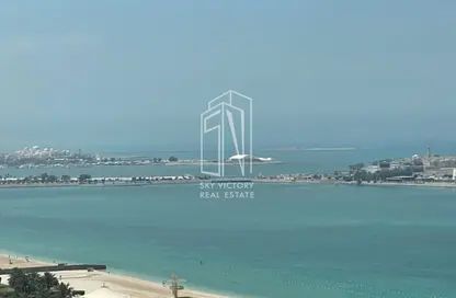 Apartment - 4 Bedrooms - 5 Bathrooms for rent in Corniche Road - Abu Dhabi