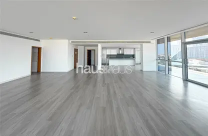 Apartment - 4 Bedrooms - 6 Bathrooms for rent in Building 25 - CityWalk Residential - City Walk - Dubai