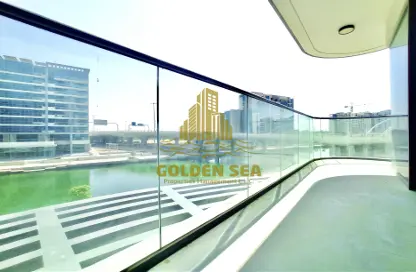Balcony image for: Apartment - 3 Bedrooms - 4 Bathrooms for rent in Al Dana - Al Raha Beach - Abu Dhabi, Image 1