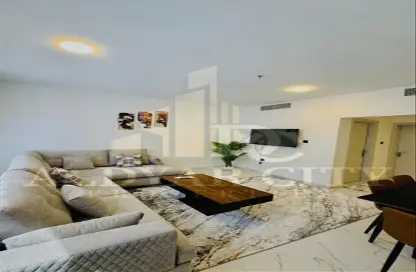 شقة - غرفة نوم - 2 حمامات للايجار في مساكن كورنيش عجمان - طريق كورنيش عجمان - عجمان