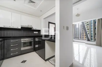 Apartment - 1 Bedroom - 2 Bathrooms for rent in Silverene Tower B - Silverene - Dubai Marina - Dubai