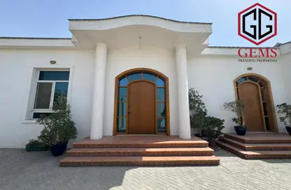 Villa - 4 Bedrooms - 5 Bathrooms for rent in Nad Al Sheba 4 - Nad Al Sheba - Dubai
