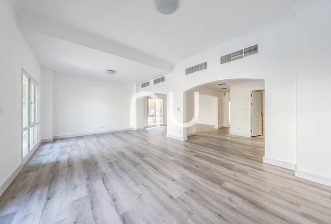 15204439 - Property Image 2