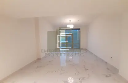 شقة - 2 غرف نوم - 3 حمامات للايجار في آمنة - مدينة الحبتور - الخليج التجاري - دبي