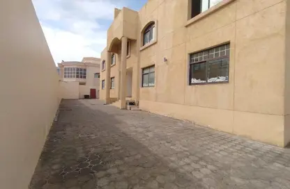 فيلا - 3 غرف نوم - 3 حمامات للايجار في مركز محمد بن زايد - مدينة محمد بن زايد - أبوظبي