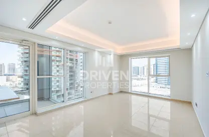 شقة - غرفة نوم - 2 حمامات للايجار في برج القارات - الضاحية 13 - قرية الجميرا سركل - دبي