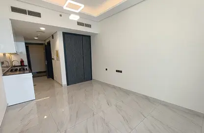 Apartment - Studio - 1 Bathroom for rent in Samana Golf Avenue - Dubai Studio City - Dubai