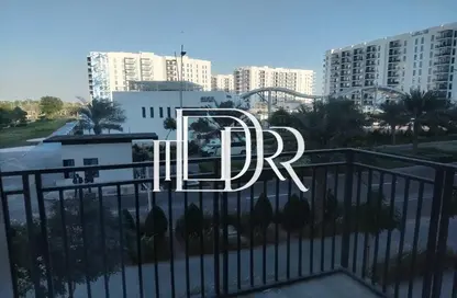 Apartment - 3 Bedrooms - 4 Bathrooms for sale in Waters Edge - Yas Island - Abu Dhabi