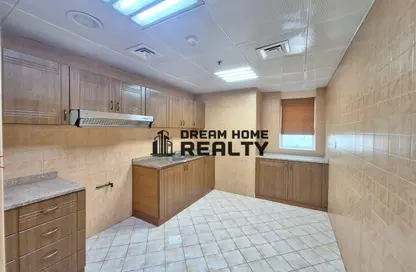 Apartment - 2 Bedrooms - 2 Bathrooms for rent in Al Thani Building - Al Khan - Sharjah