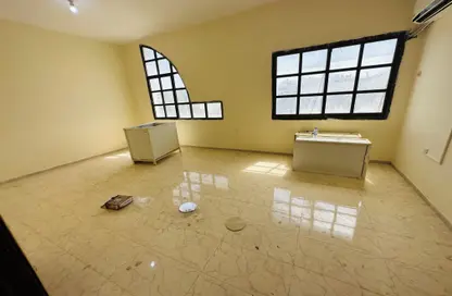 فيلا - غرفة نوم - 1 حمام للايجار في حدائق المشرف - المشرف - أبوظبي