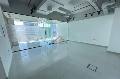 مكتب - استوديو للايجار في برج بارك لين - الخليج التجاري - دبي