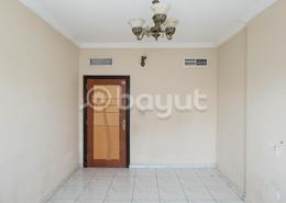صورةغرفة فارغة لـ: مجمع سكني - 8 غرف نوم - 8 حمامات للبيع في شارع الشيخ جابر الصباح - النعيمية - النعيمية - عجمان, صورة 1