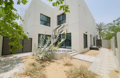 فيلا - 4 غرف نوم - 5 حمامات للايجار في مدينة الشارقة المستدامة - الشارقة