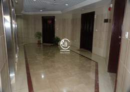 شقة - 1 غرفة نوم - 2 حمامات للكراء في بناية فتوح الخير - شارع المطار - أبوظبي