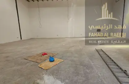 Warehouse - Studio - 1 Bathroom for rent in Umm Al Thuoob - Umm Al Quwain