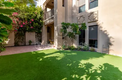 Apartment - 2 Bedrooms - 3 Bathrooms for rent in Zaafaran 3 - Zaafaran - Old Town - Dubai