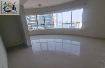 Apartment - 2 Bedrooms - 2 Bathrooms for rent in Al Khan Lagoon Tower - Al Khan Lagoon - Al Khan - Sharjah