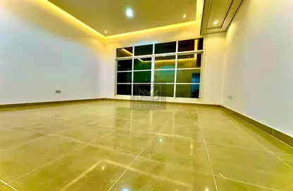 Empty Room image for: Apartment - 1 Bedroom - 1 Bathroom for rent in Al Bateen Airport - Muroor Area - Abu Dhabi, Image 1