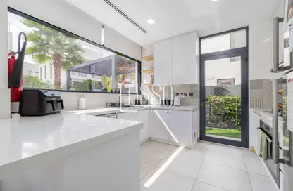 فيلا - 4 غرف نوم للبيع في جميرا لكجيري - عقارات جميرا للجولف - دبي