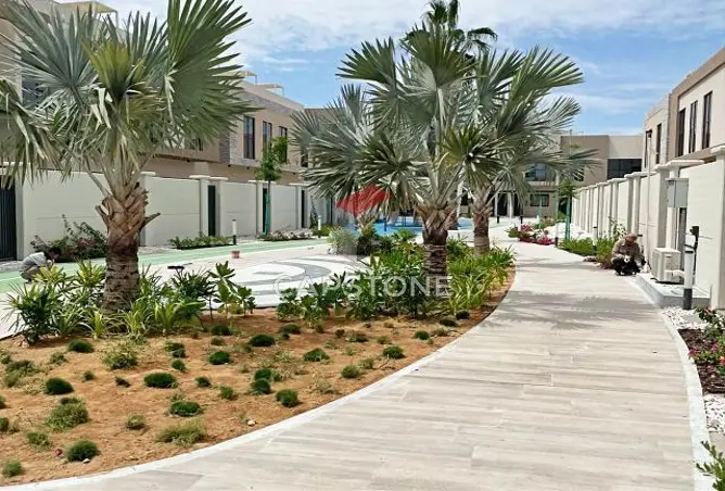 Townhouse - 2 Bedrooms - 4 Bathrooms for sale in Bloom Gardens Villas - Bloom Gardens - Al Salam Street - Abu Dhabi