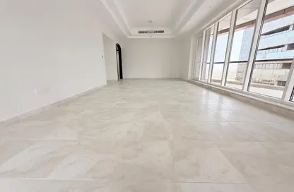 شقة - 3 غرف نوم - 5 حمامات للايجار في برج اسكيب - الخليج التجاري - دبي