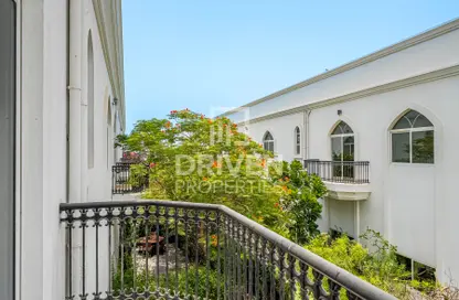 Villa - 3 Bedrooms - 4 Bathrooms for rent in Umm Suqeim 1 Villas - Umm Suqeim 1 - Umm Suqeim - Dubai