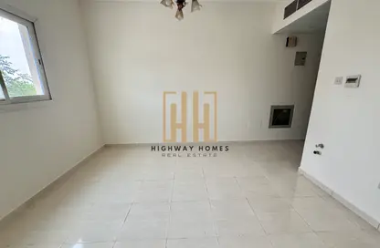 Apartment - Studio - 1 Bathroom for rent in Muwailih Building - Muwaileh - Sharjah