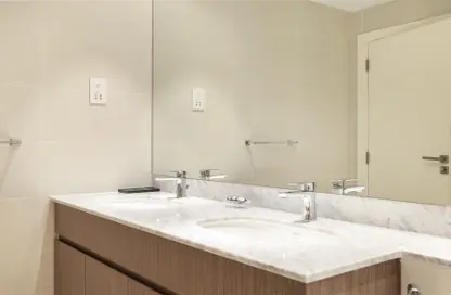 Apartment - 2 Bedrooms - 2 Bathrooms for rent in La Cote Building 5 - Jumeirah 1 - Jumeirah - Dubai
