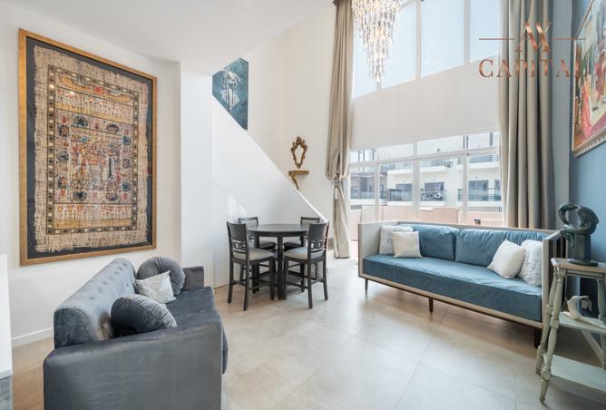 Vacant Fully Furnished Upgraded