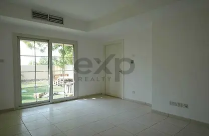 Villa - 2 Bedrooms - 3 Bathrooms for rent in Springs 10 - The Springs - Dubai