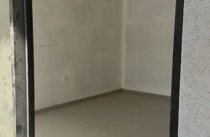 Shop - Studio for rent in Ajman Corniche Residences - Ajman Corniche Road - Ajman