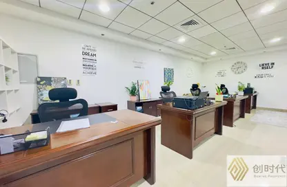 Office Space - Studio - 1 Bathroom for rent in The Burlington - Business Bay - Dubai
