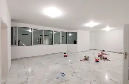 Apartment - 4 Bedrooms - 5 Bathrooms for rent in Corniche Road - Abu Dhabi