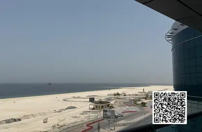 شقة - غرفة نوم - 2 حمامات للايجار في مساكن كورنيش عجمان - طريق كورنيش عجمان - عجمان