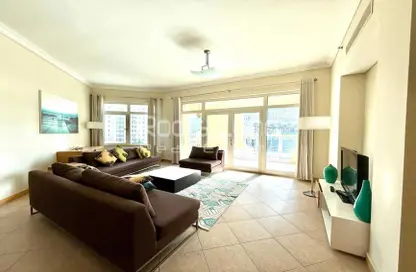 Apartment - 3 Bedrooms - 5 Bathrooms for rent in Al Das - Shoreline Apartments - Palm Jumeirah - Dubai