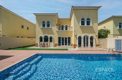 Villa - 3 Bedrooms - 3 Bathrooms for sale in Legacy - Jumeirah Park - Dubai