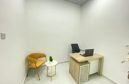 Office Space - Studio - 1 Bathroom for rent in Red Avenue - Al Garhoud - Dubai