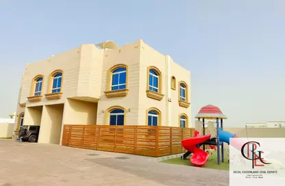 Villa - 4 Bedrooms - 5 Bathrooms for rent in Mohamed Bin Zayed Centre - Mohamed Bin Zayed City - Abu Dhabi